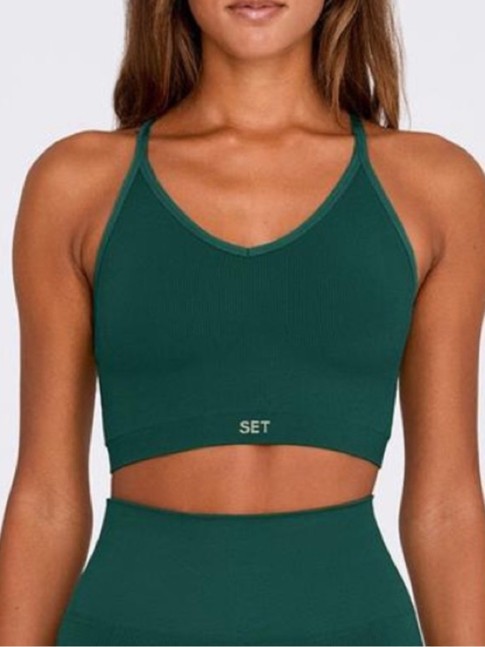 SET ACTIVE Sculptflex Ribbed V Sports Bra in Mojito Green